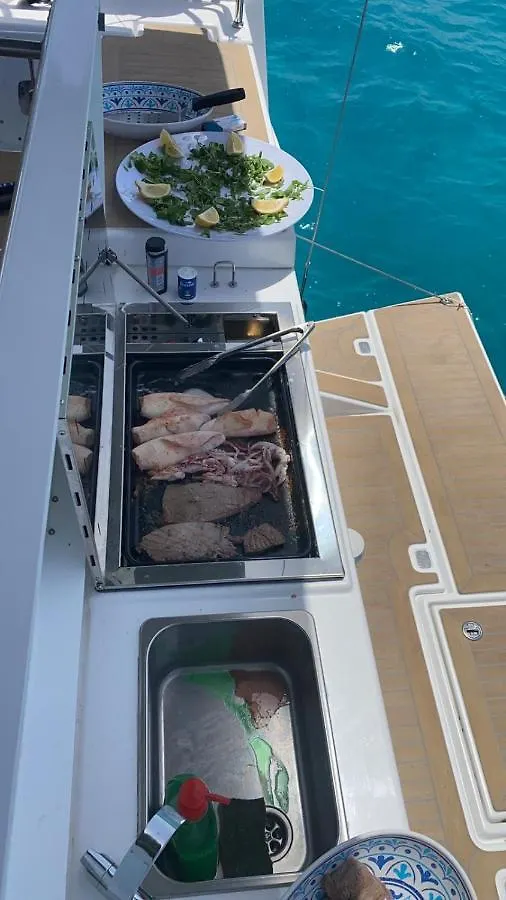 Botel Sama Houseboat Hotel Palermo