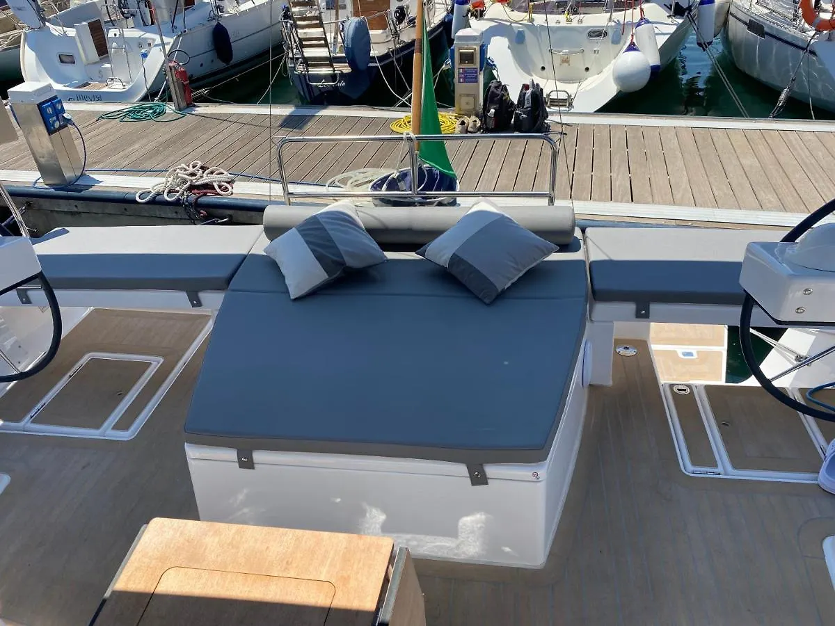 Botel Sama Houseboat Hotel Palermo